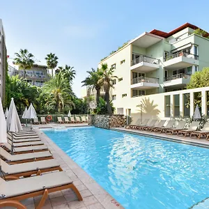 **** Lejlighedshotel Pierre & Premium Port Prestige Frankrig